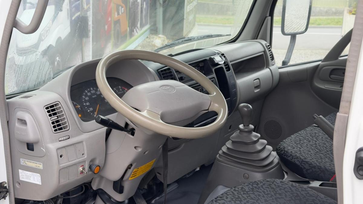 toyota-dyna-2010-diesel-2982cc