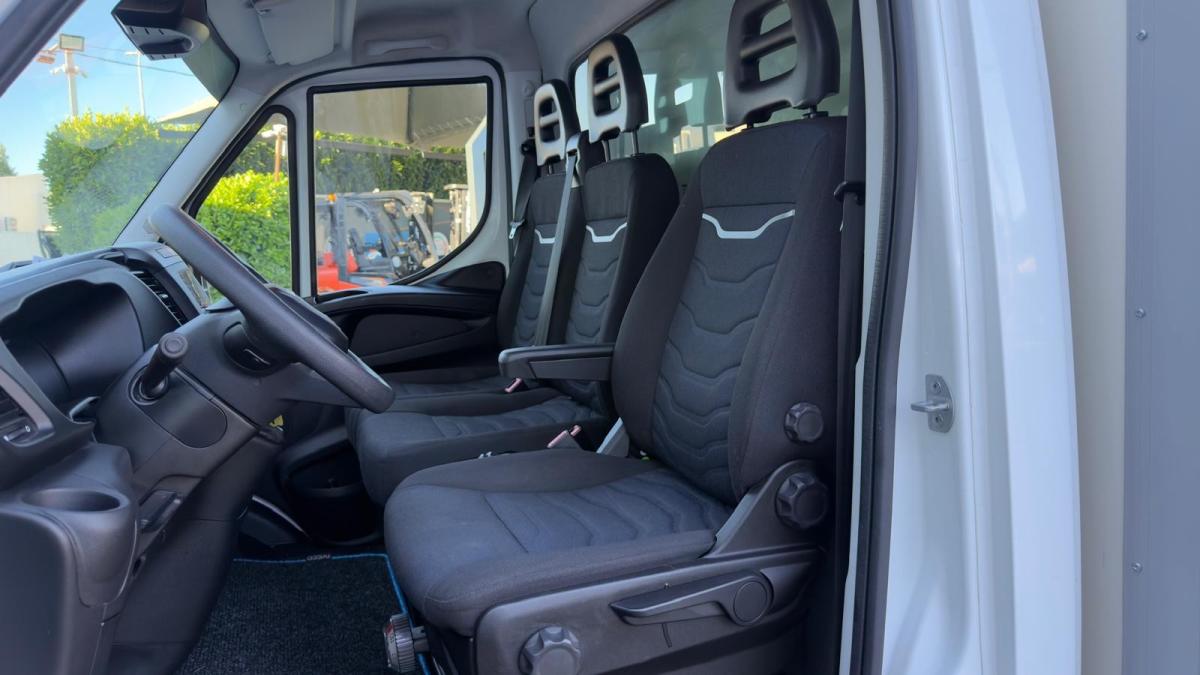 iveco-daily-2021-diesel-2998cc