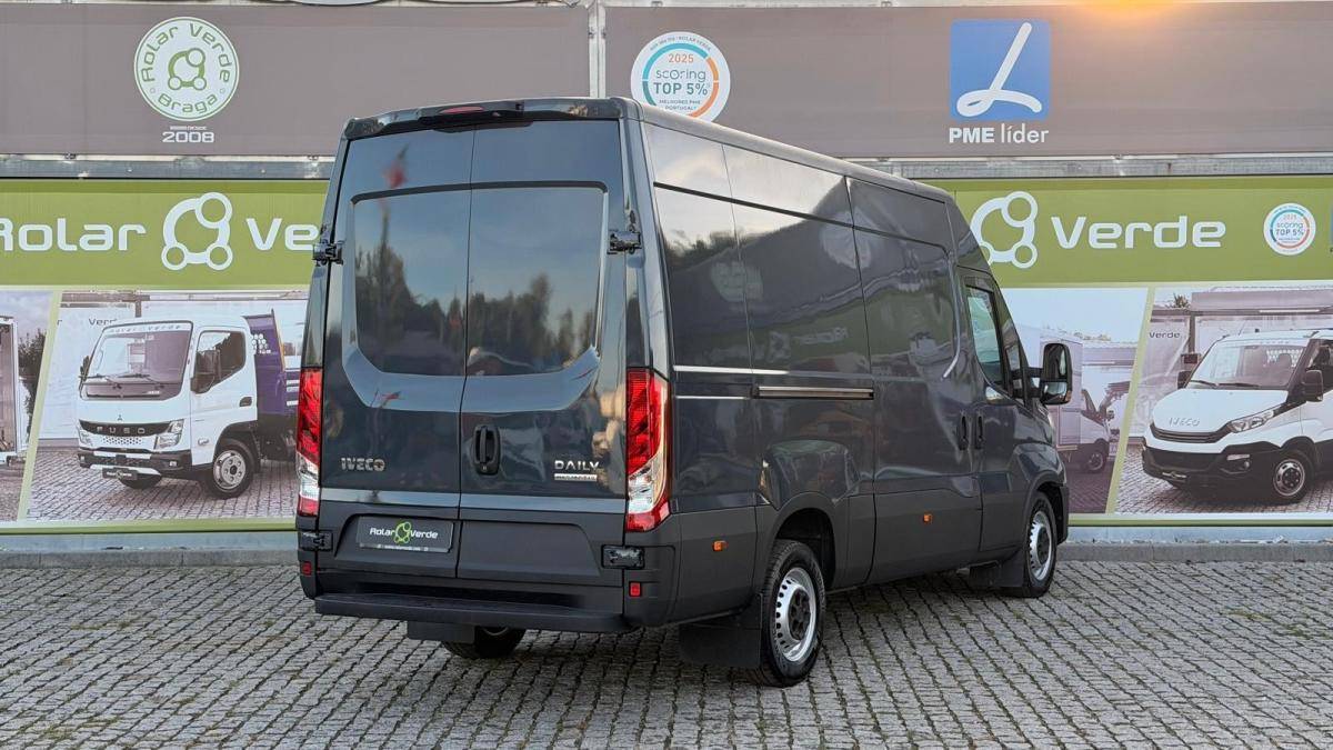 iveco-daily-2022-diesel-2998cc
