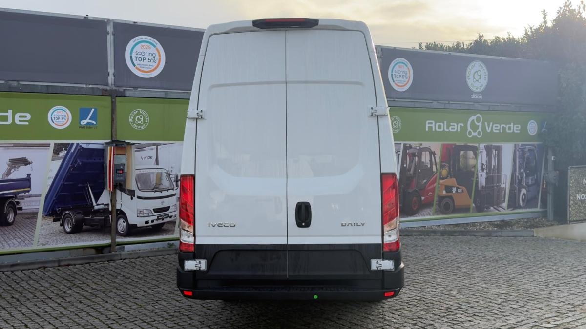 iveco-daily-2026-diesel-2998cc