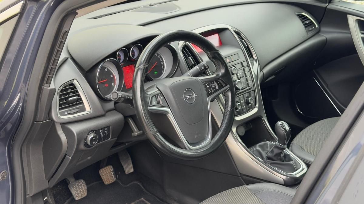 opel-astra-2010-diesel-1686cc