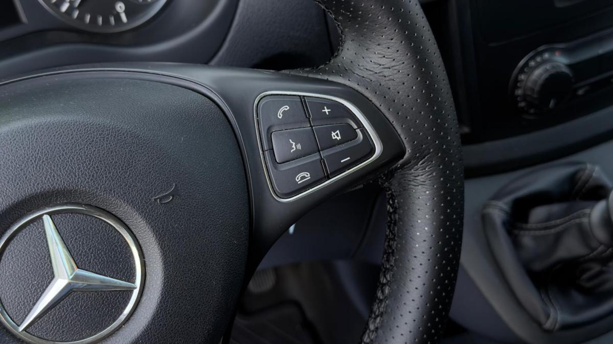 mercedes-benz-vito-2017-diesel-1598cc