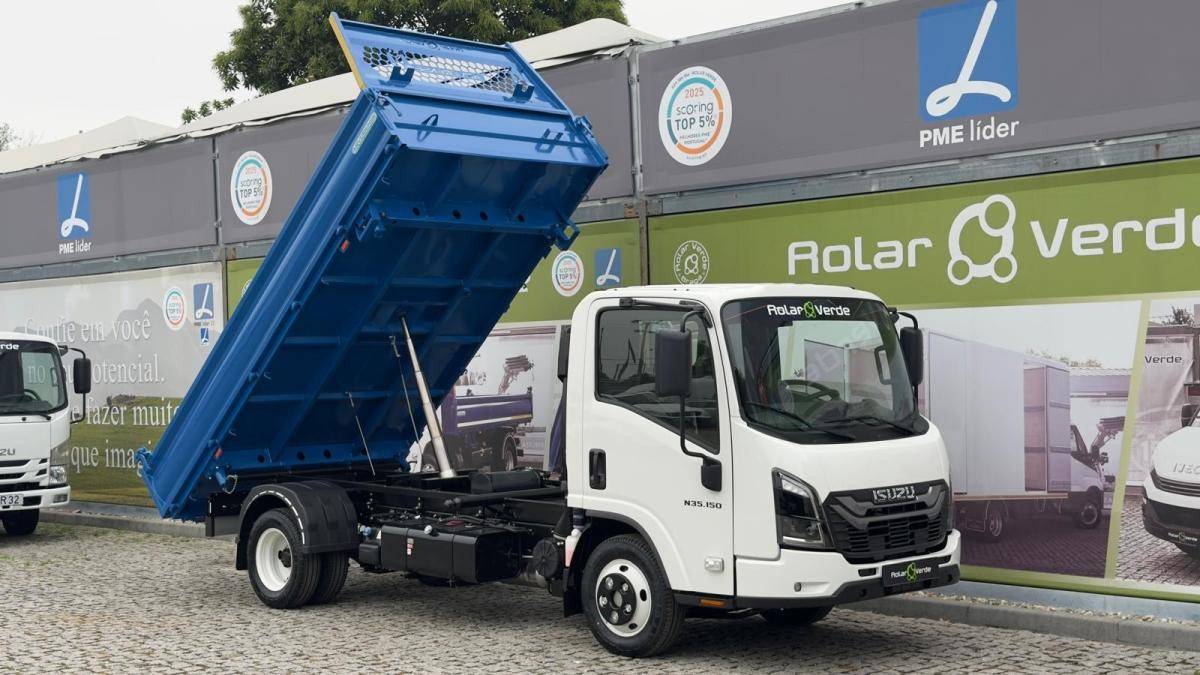isuzu-nlr-2026-diesel-2999cc
