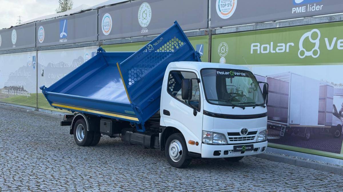 toyota-dyna-2011-diesel-2982cc