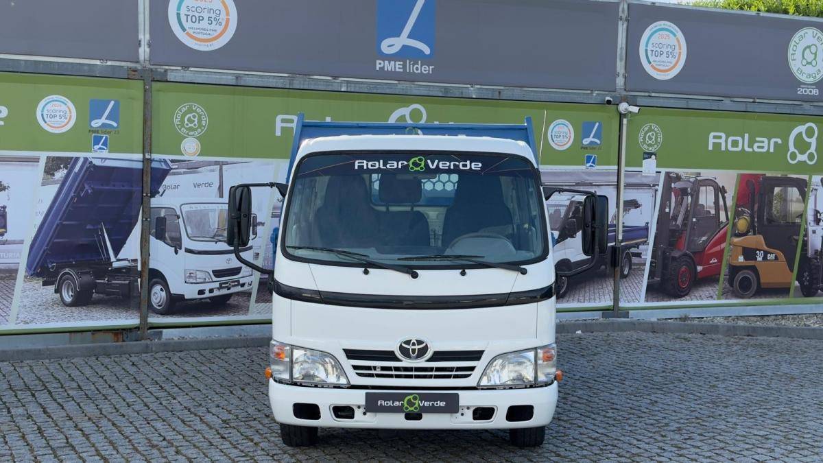 toyota-dyna-2011-diesel-2982cc
