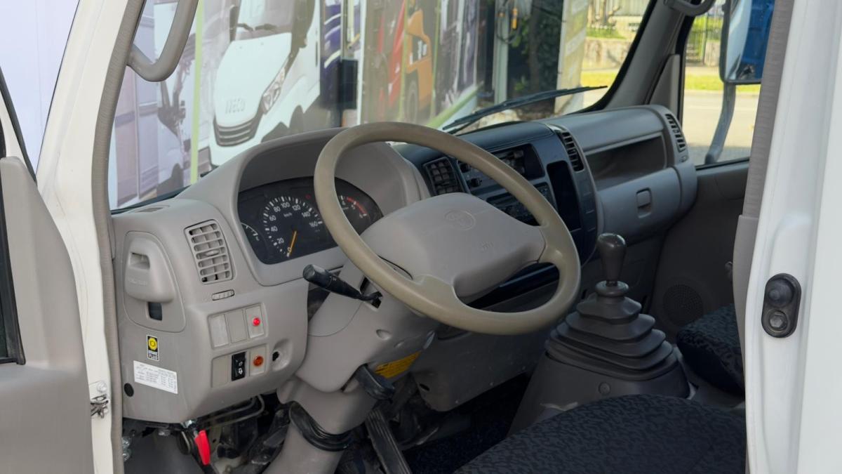 toyota-dyna-2011-diesel-2982cc