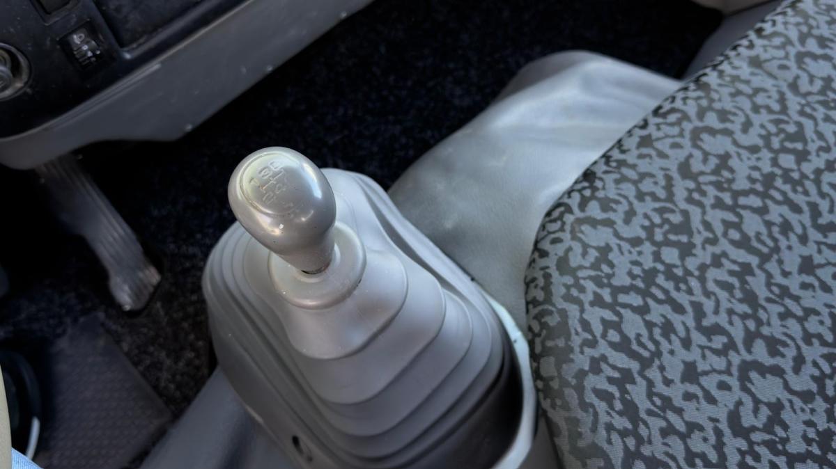 toyota-dyna-2011-diesel-2982cc