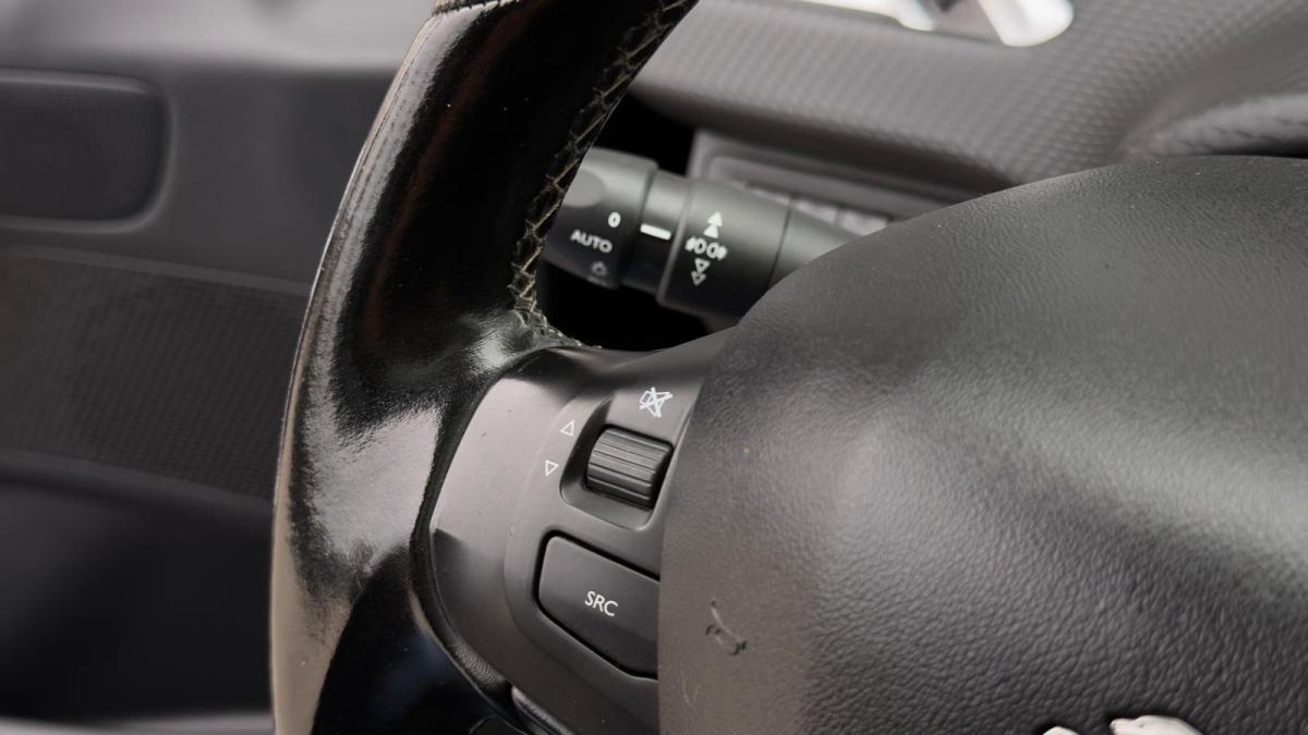 peugeot-2008-2017-diesel-1560cc