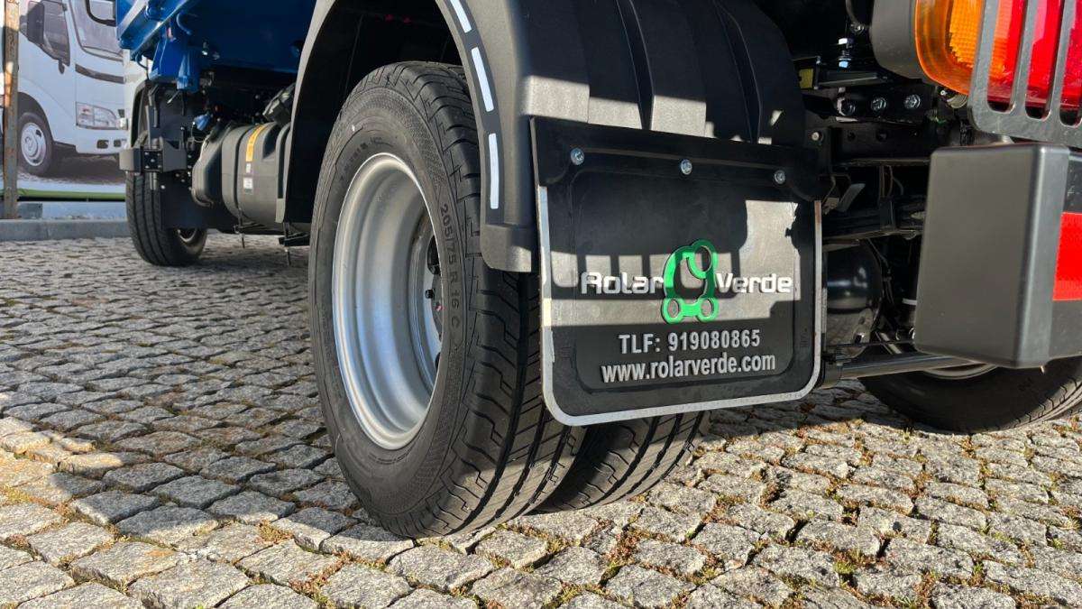 mitsubishi-canter-2026-diesel-3000cc
