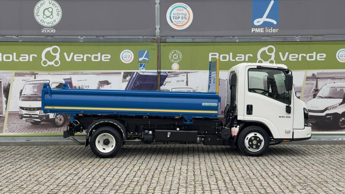 isuzu-nlr-2026-diesel-2999cc