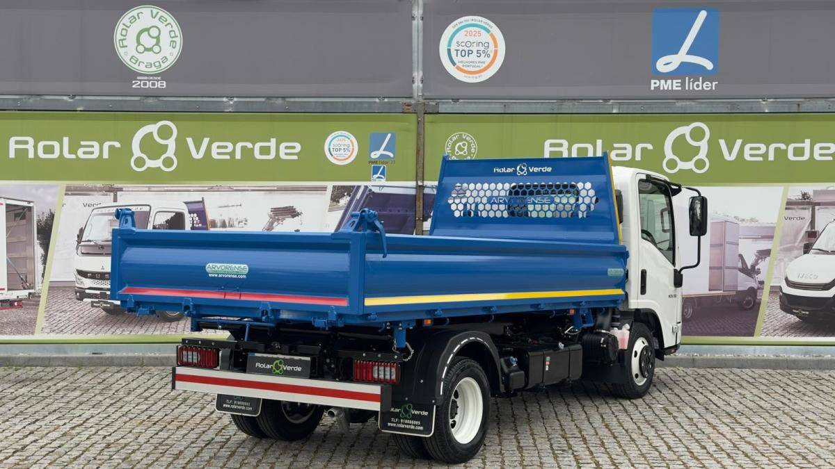 isuzu-nlr-2026-diesel-2999cc