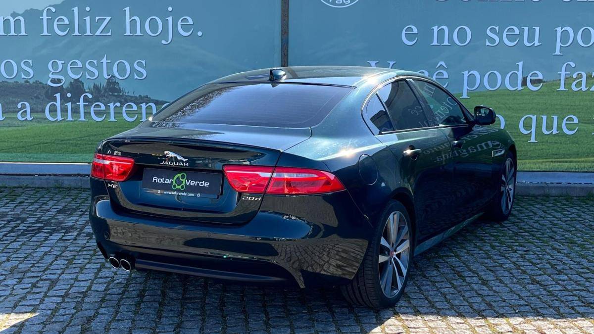 jaguar-xe-2017-diesel-1999cc