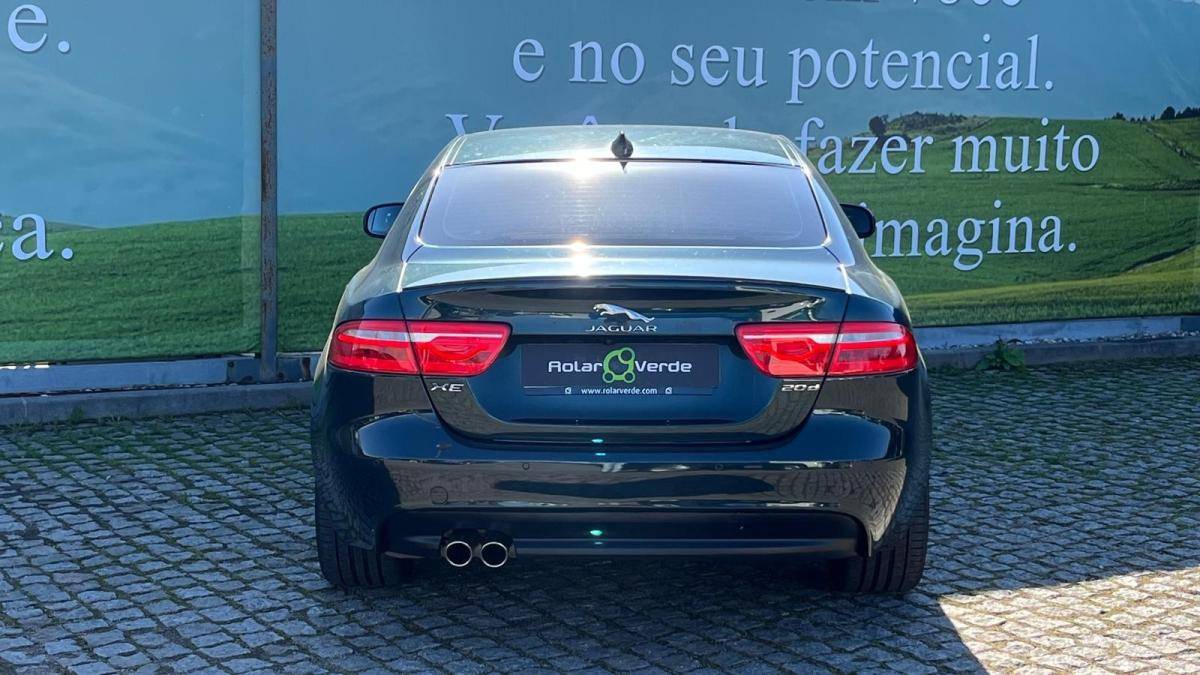 jaguar-xe-2017-diesel-1999cc