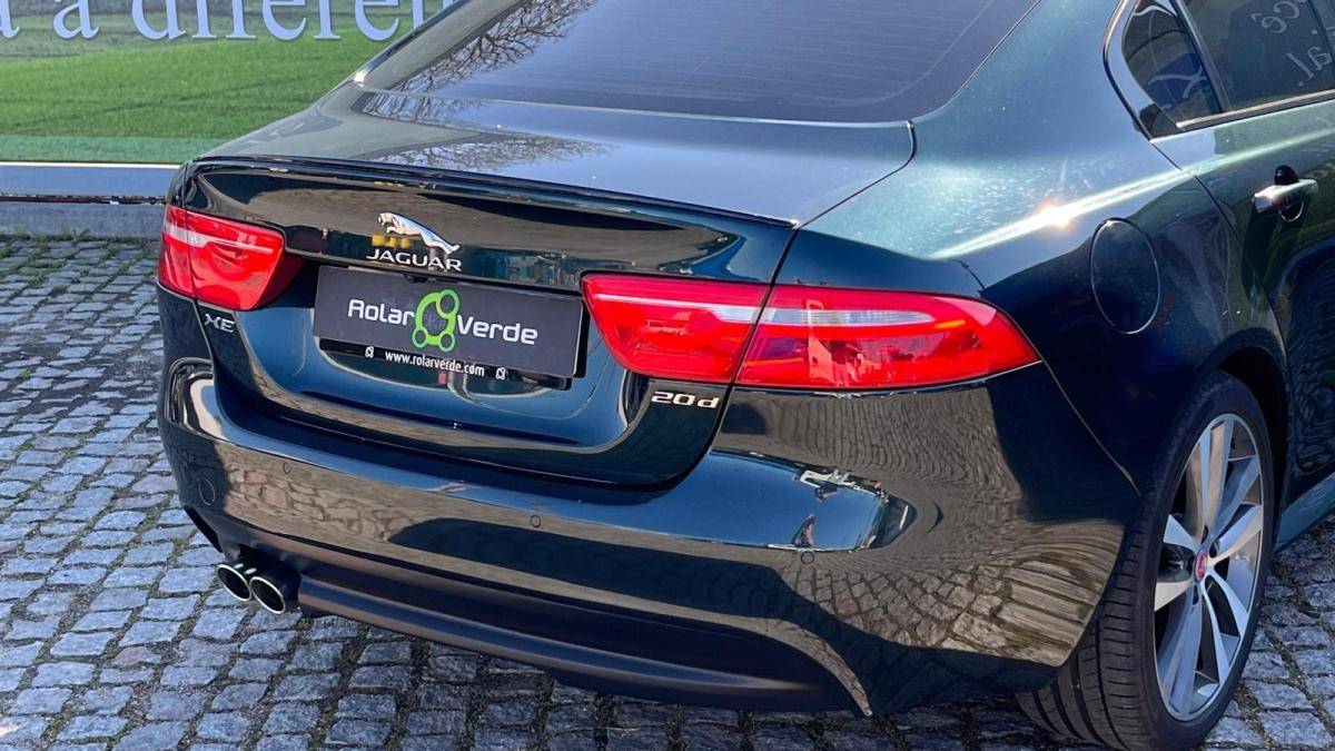 jaguar-xe-2017-diesel-1999cc