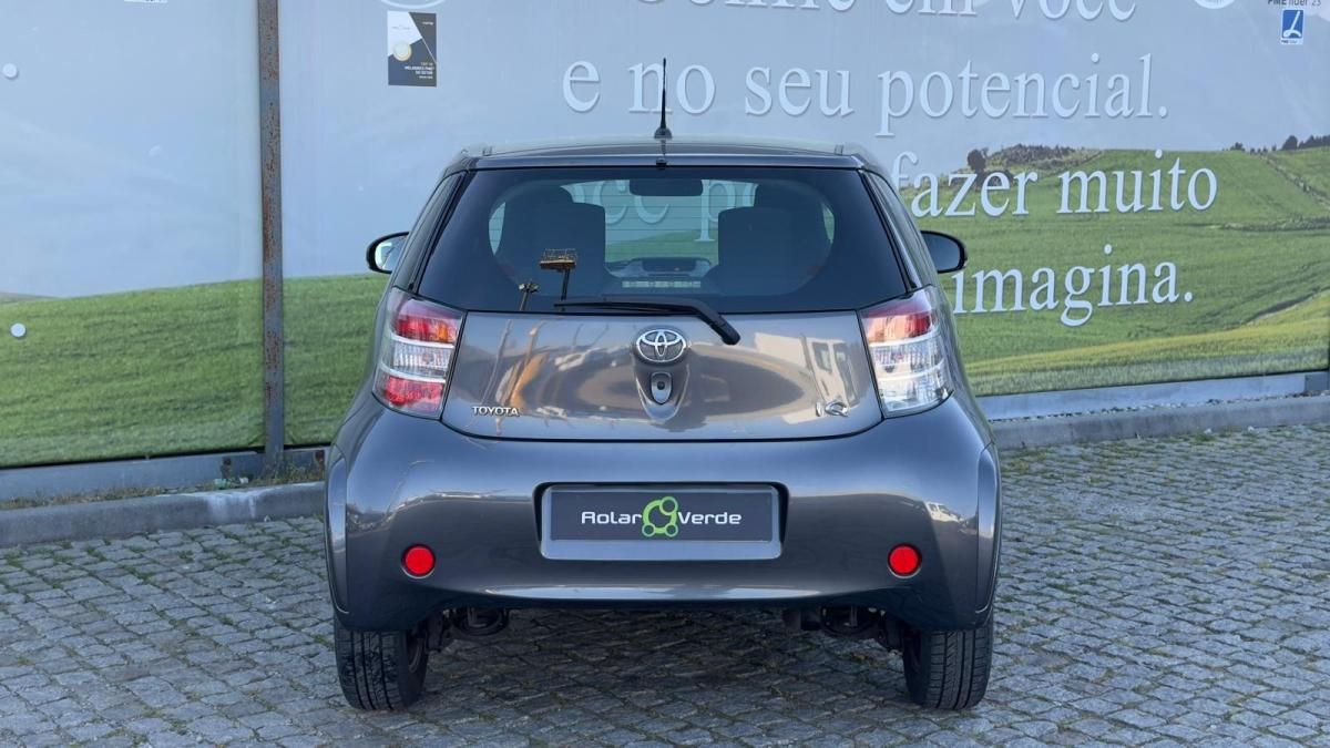 toyota-iq-2010-diesel-1364cc