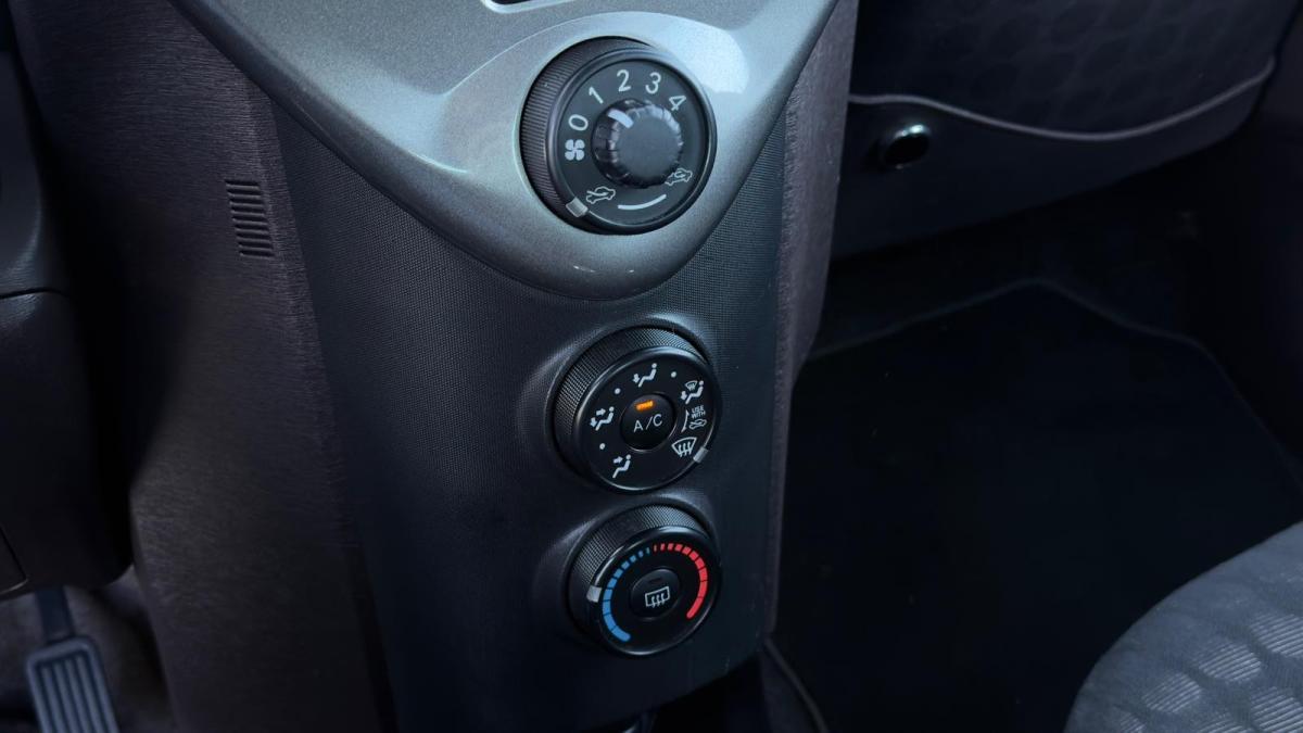 toyota-iq-2010-diesel-1364cc
