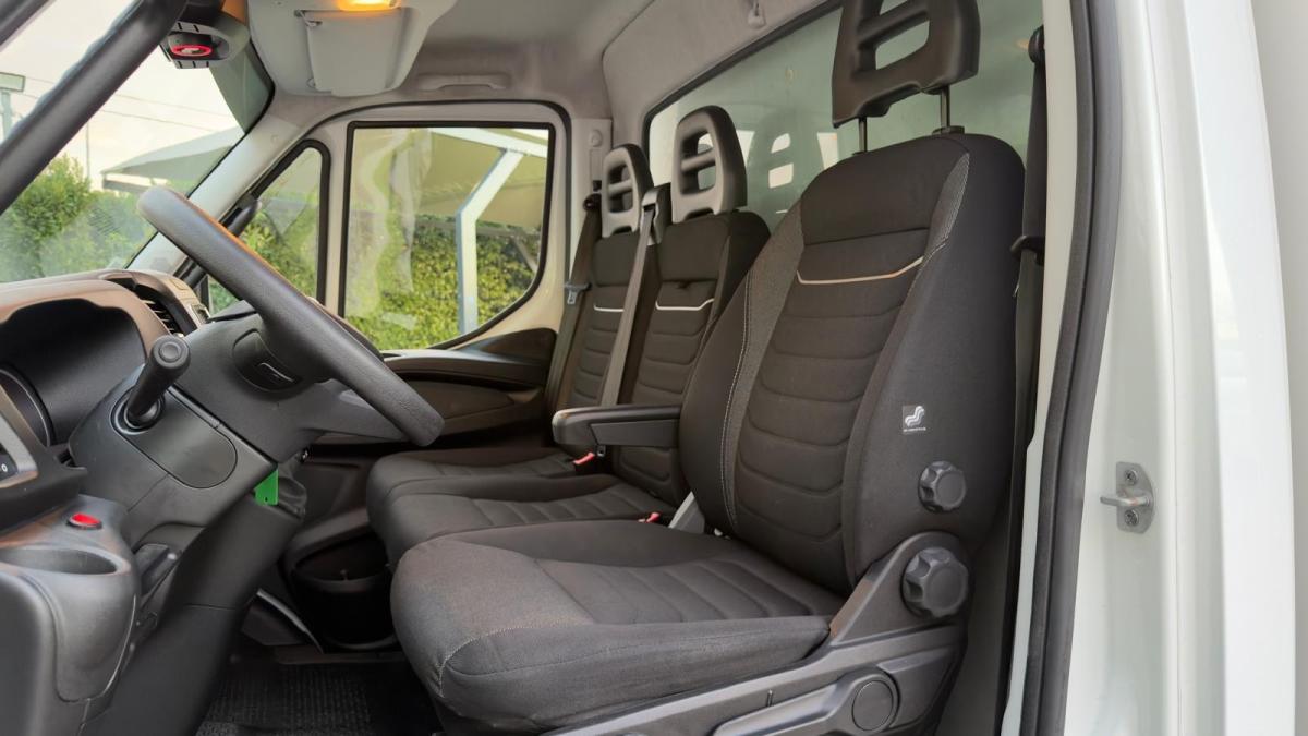 iveco-daily-2022-diesel-2998cc