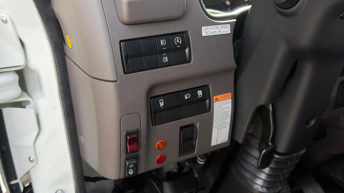 mitsubishi-canter-2026-diesel-2998cc