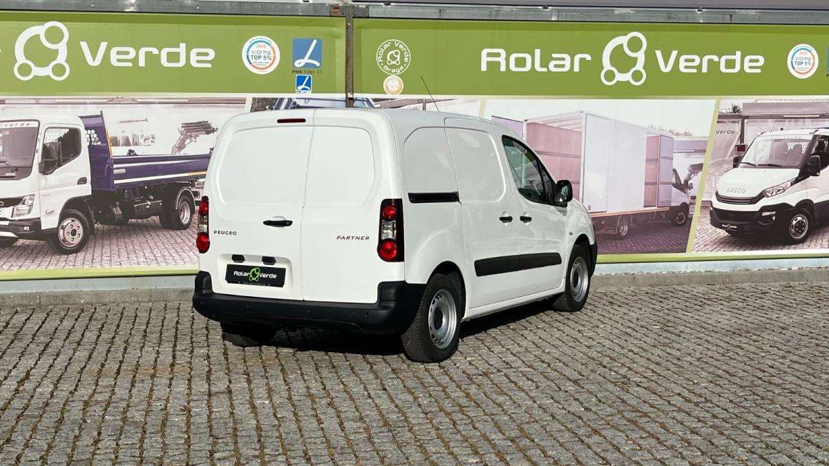 peugeot-partner-2017-diesel-1560cc