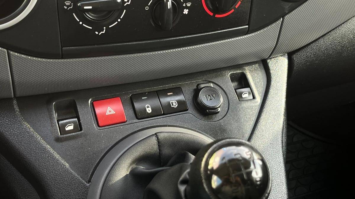 peugeot-partner-2017-diesel-1560cc