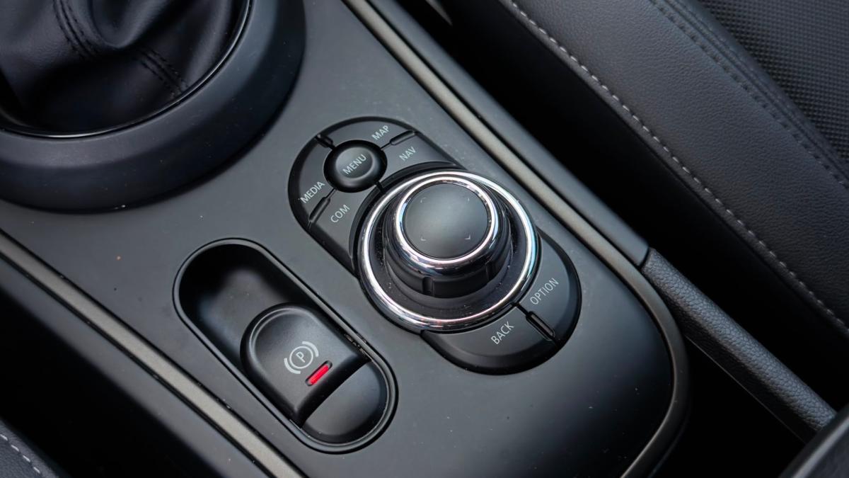 mini-countryman-2022-hibrido-a-gasolina-1499cc