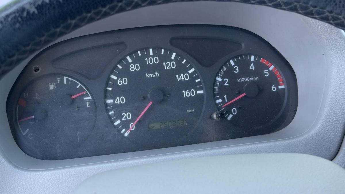 toyota-dyna-2005-diesel-2494cc