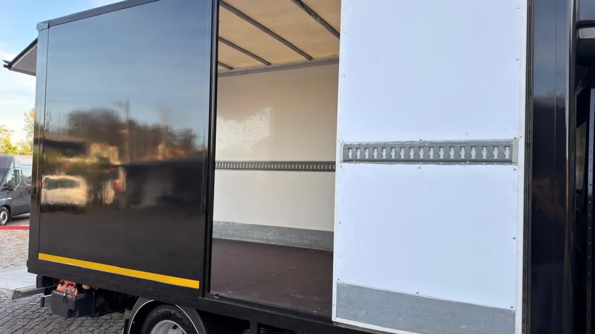 iveco-daily-2021-diesel-2998cc