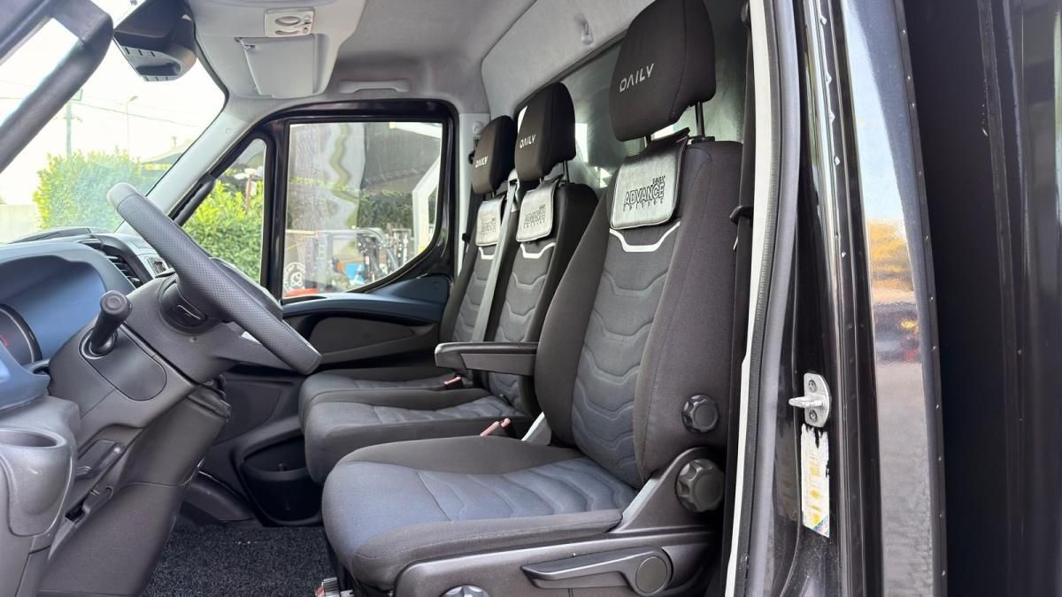 iveco-daily-2021-diesel-2998cc