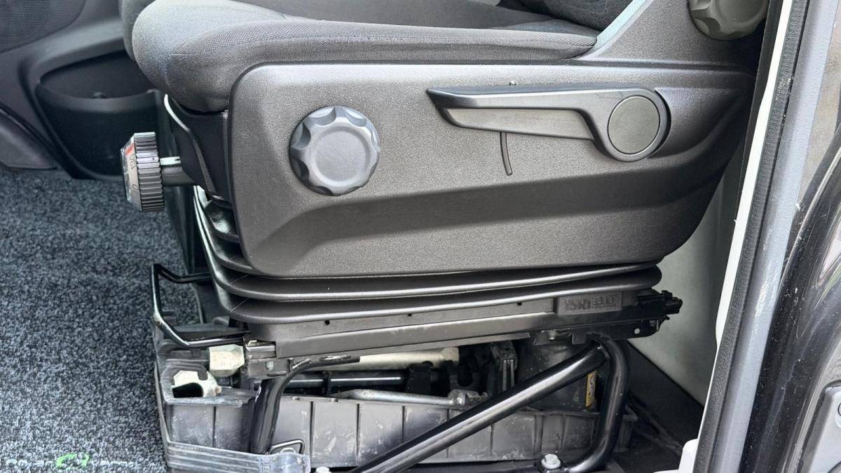 iveco-daily-2021-diesel-2998cc