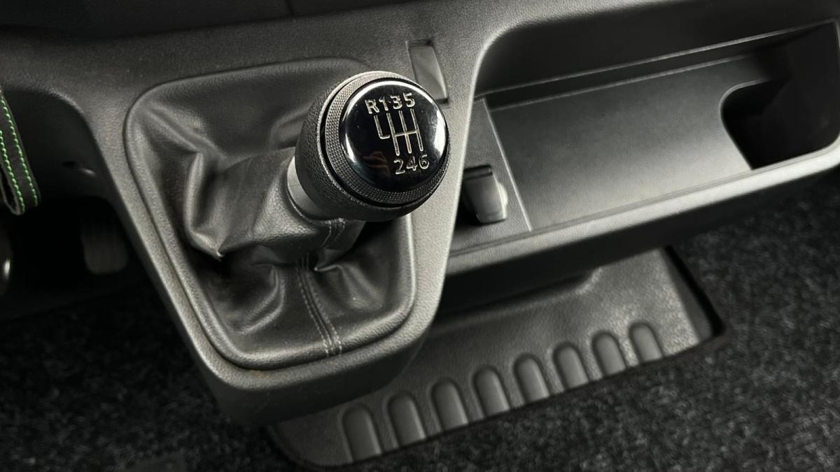 renault-master-2022-diesel-2299cc