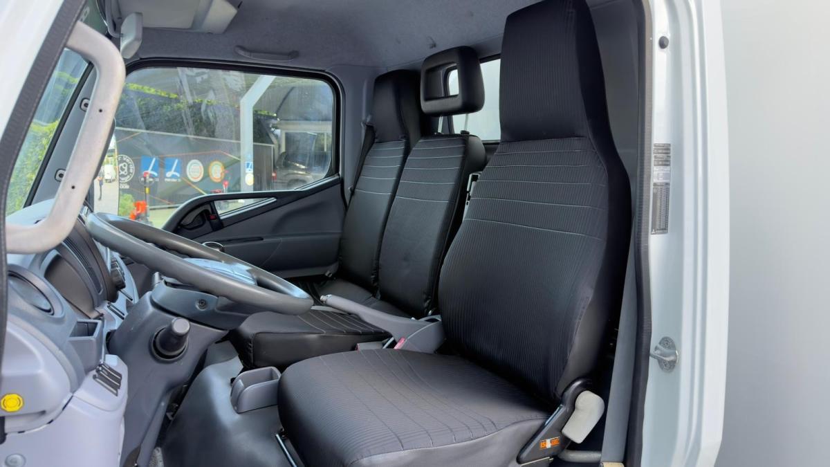 mitsubishi-canter-2013-diesel-2998cc