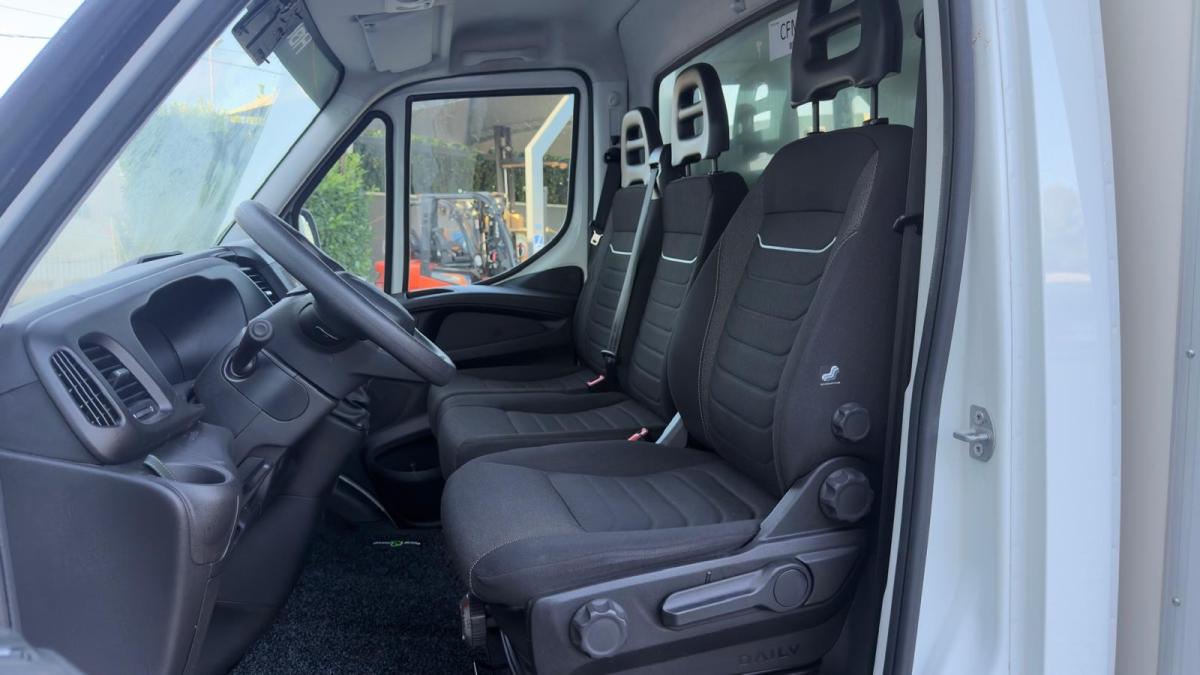 iveco-daily-2023-diesel-2998cc