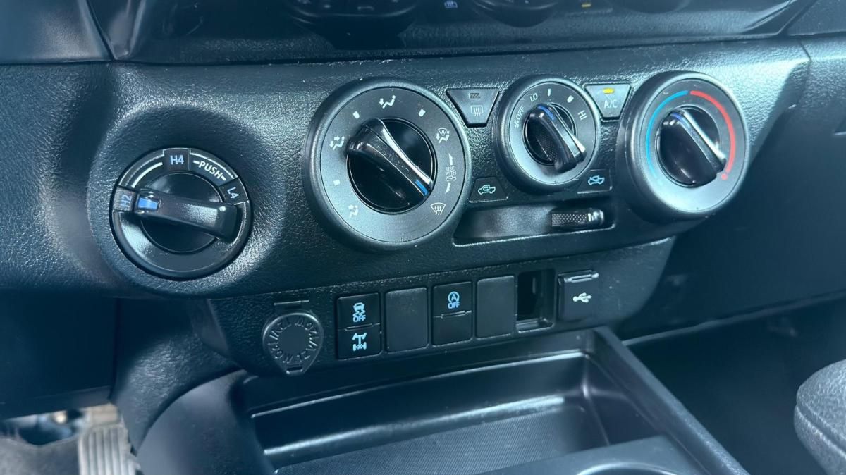 toyota-hilux-2025-diesel-2393cc