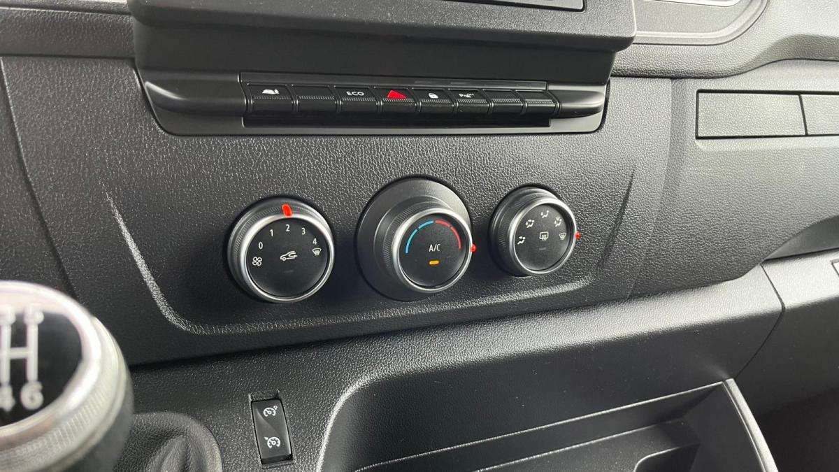 renault-master-2022-diesel-2299cc