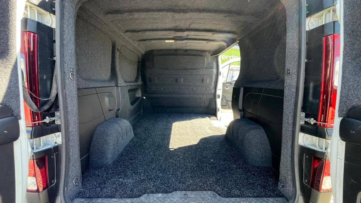 nissan-nv300-2020-diesel-1598cc
