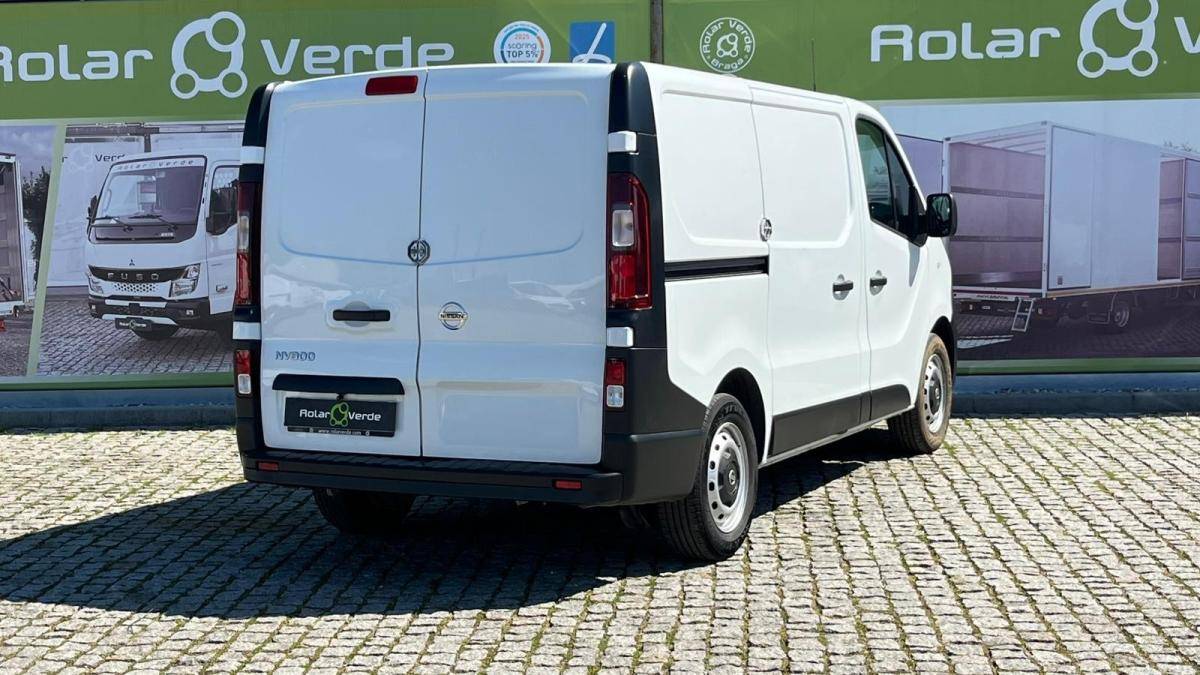 nissan-nv300-2020-diesel-1598cc