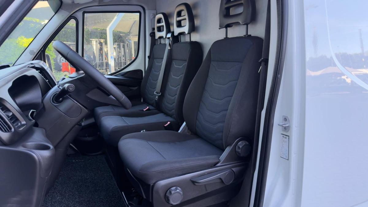 iveco-daily-2019-diesel-2998cc