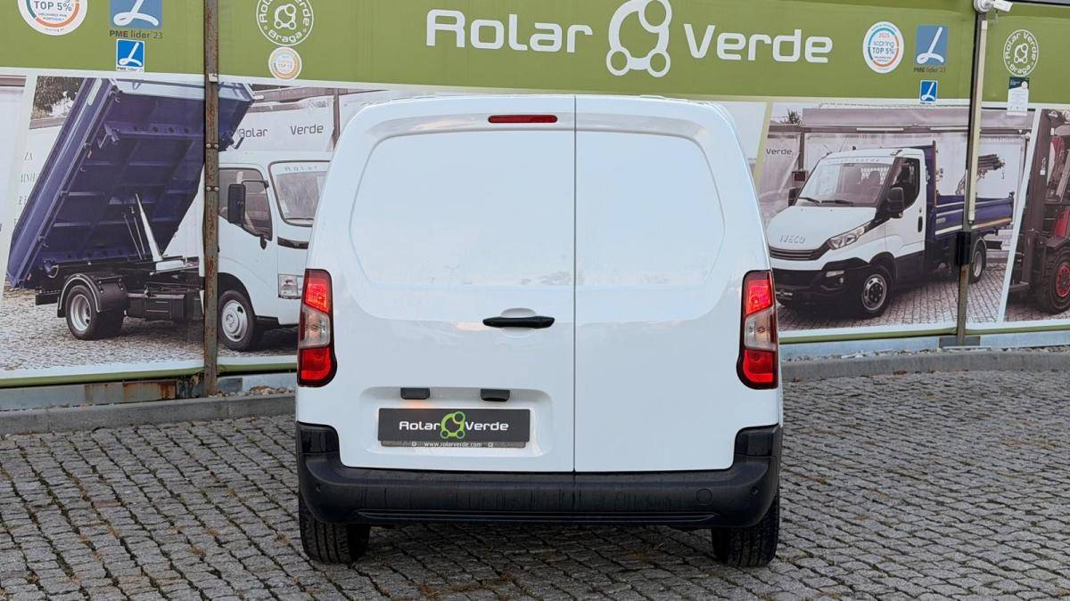 peugeot-partner-2025-diesel-1499cc