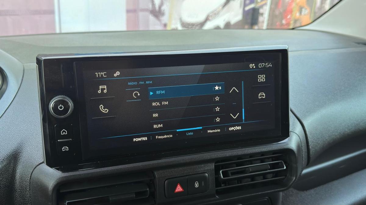 peugeot-partner-2025-diesel-1499cc