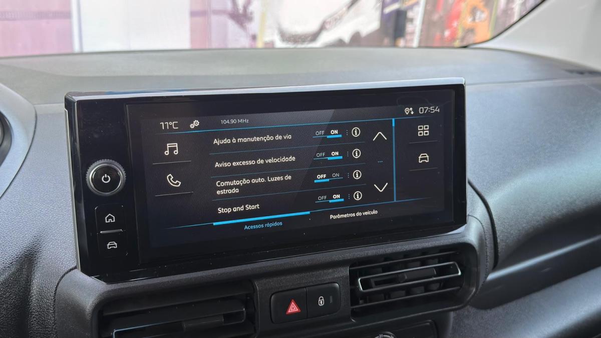peugeot-partner-2025-diesel-1499cc