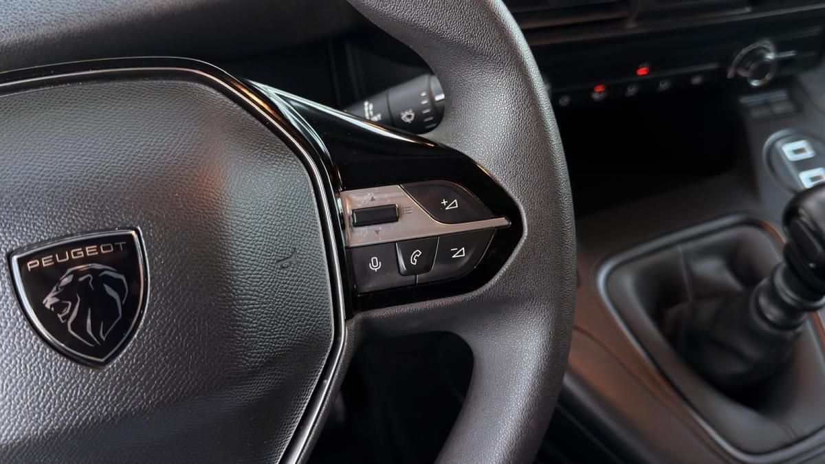 peugeot-partner-2025-diesel-1499cc