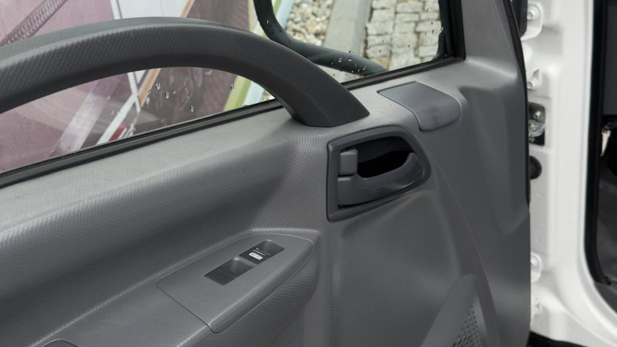isuzu-nlr-2019-diesel-2999cc