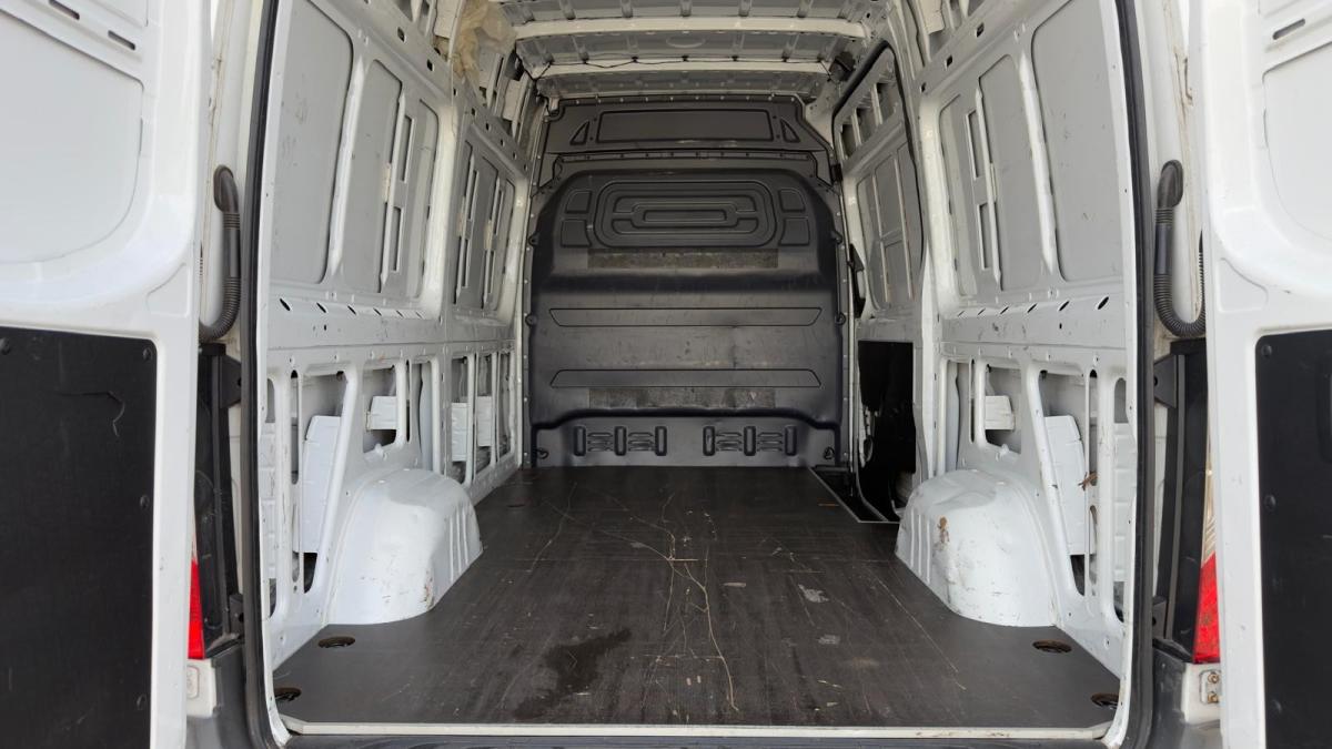 mercedes-benz-sprinter-2018-diesel-2143cc