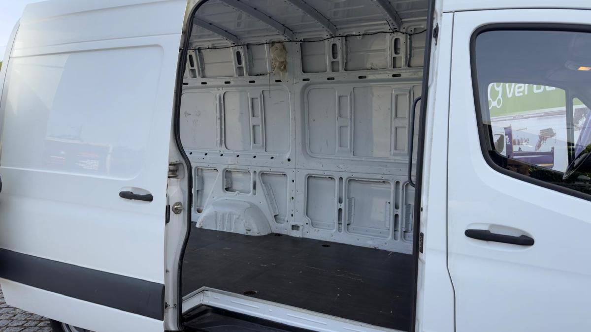 mercedes-benz-sprinter-2018-diesel-2143cc
