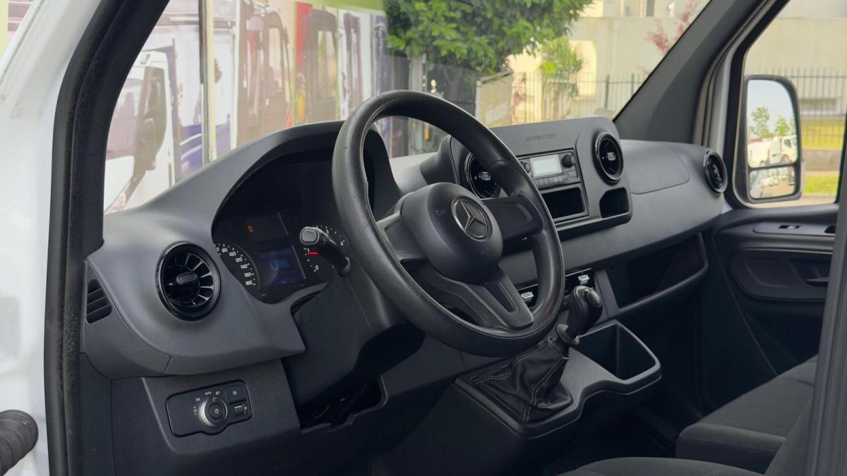 mercedes-benz-sprinter-2018-diesel-2143cc