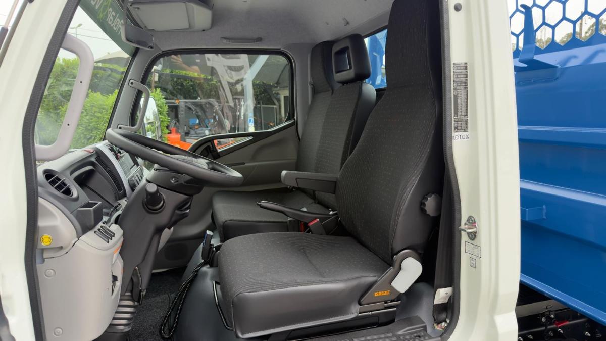 mitsubishi-canter-2026-diesel-2998cc
