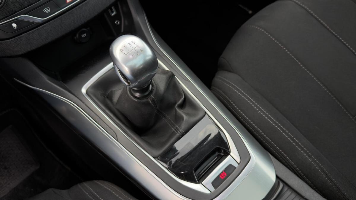peugeot-308-2014-diesel-1560cc