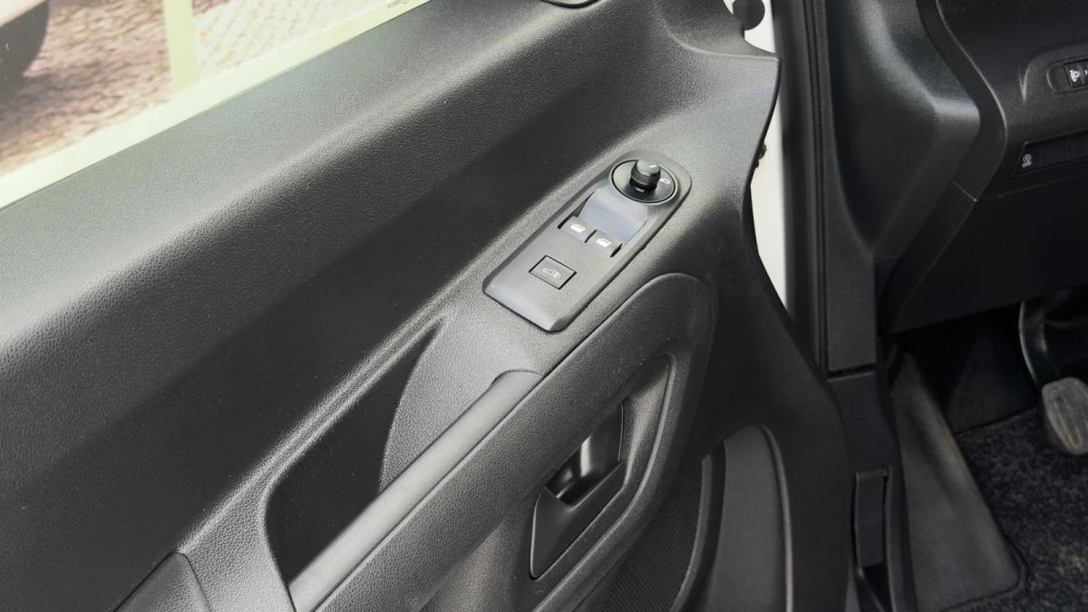peugeot-partner-2020-diesel-1499cc