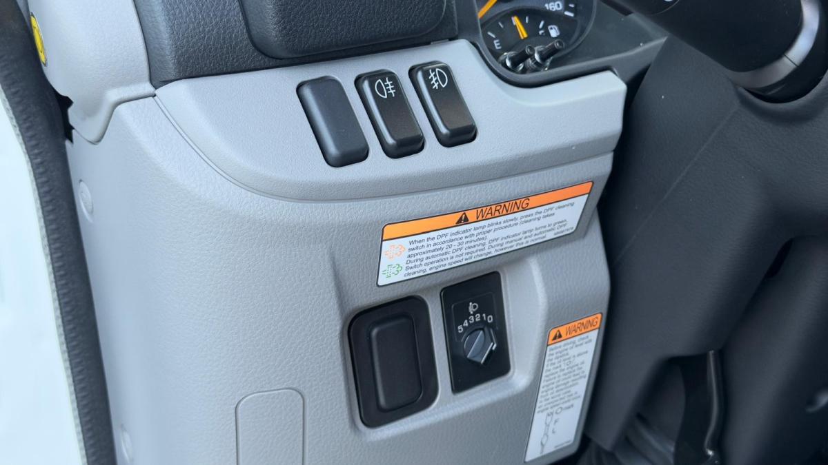 mitsubishi-canter-2026-diesel-3000cc