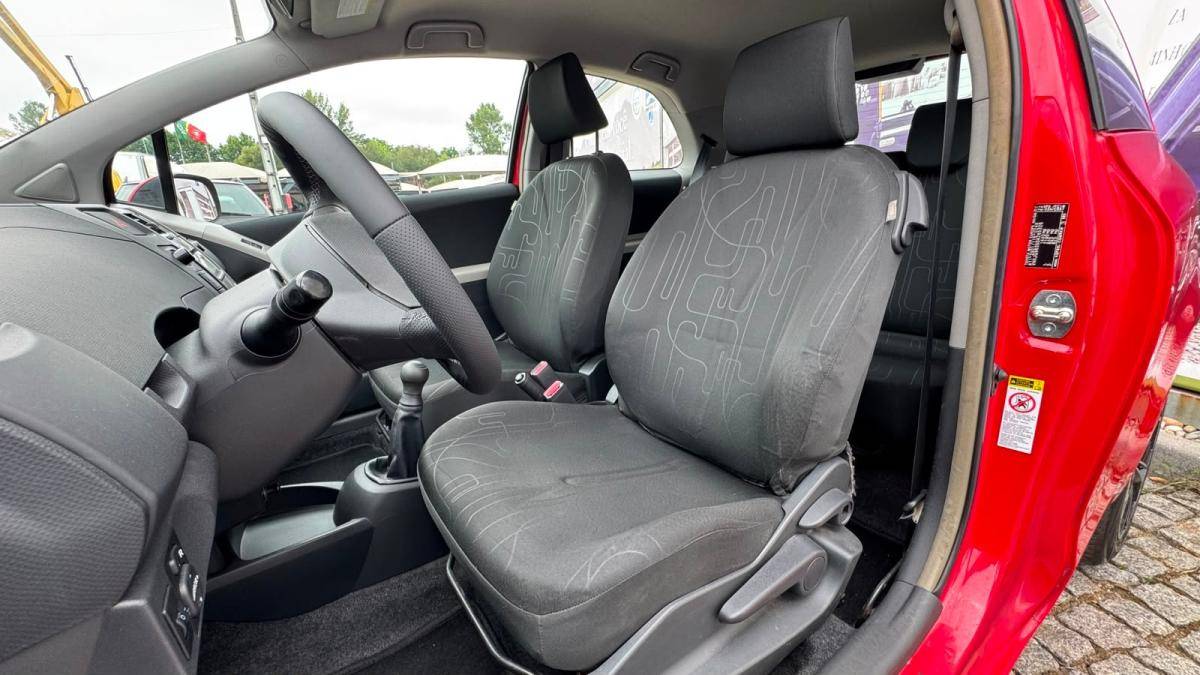 toyota-yaris-2010-gasolina-998cc